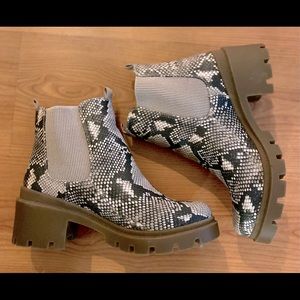 Boots | Women | Size 8.5W